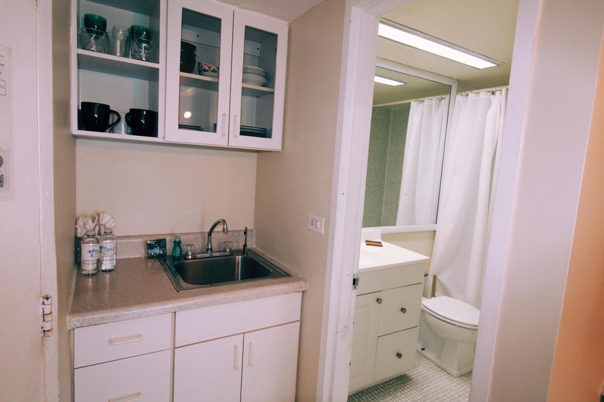 Castle 1733 Ocean View Studio With Direct Beach Access, Pool, Tennis & Free Parking 마이애미 비치 외부 사진