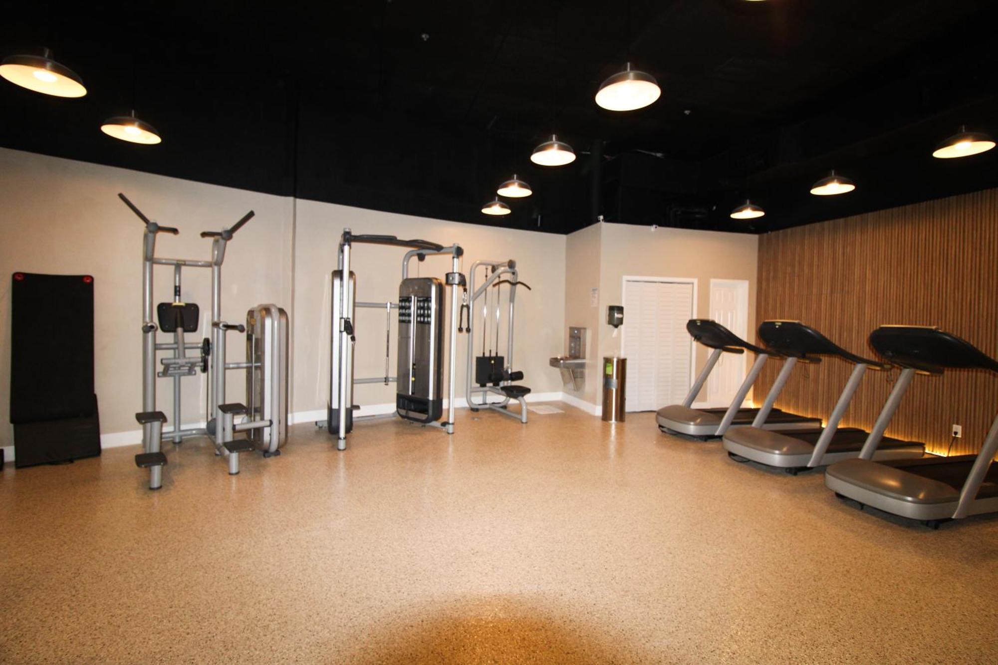 Castle 1733 Ocean View Studio With Direct Beach Access, Pool, Tennis & Free Parking 마이애미 비치 외부 사진