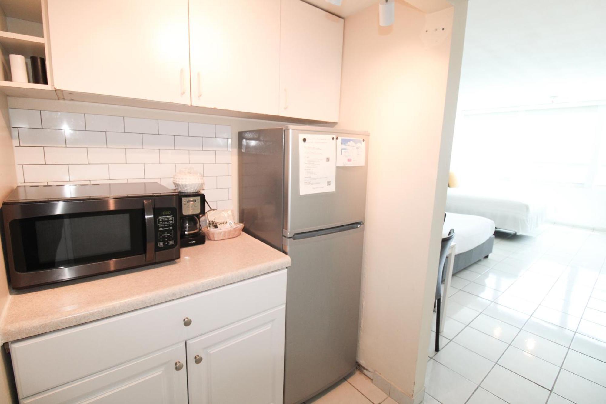 Castle 1733 Ocean View Studio With Direct Beach Access, Pool, Tennis & Free Parking 마이애미 비치 외부 사진